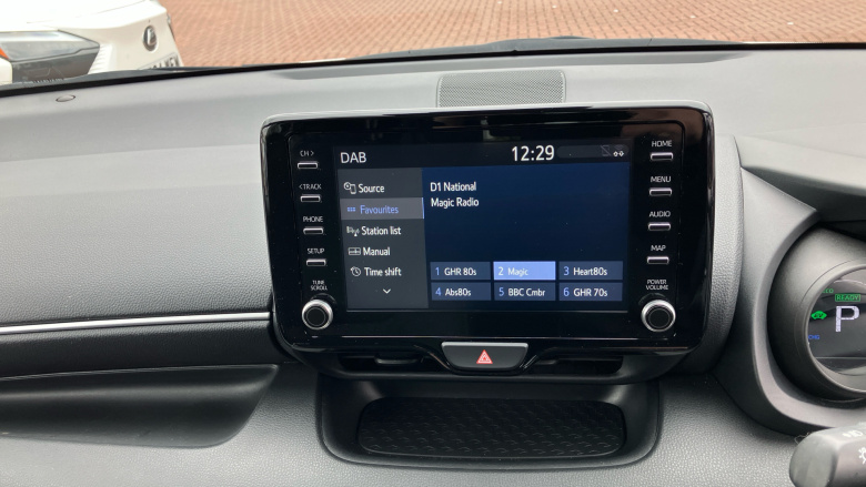 Toyota Yaris 1.5 Hybrid Design 5dr CVT Hybrid Hatchback